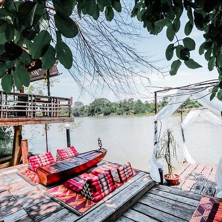 The Antique Riverside Resort Banpong Kültér fotó