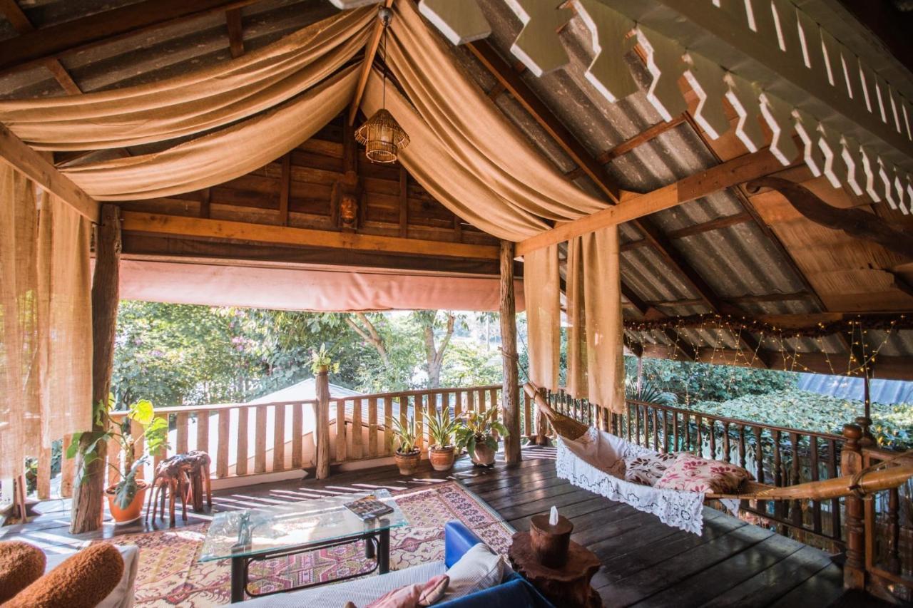 The Antique Riverside Resort Banpong Kültér fotó