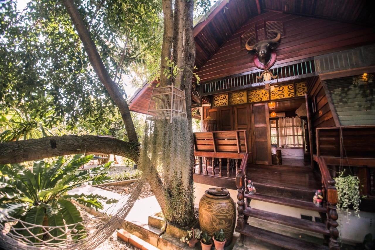 The Antique Riverside Resort Banpong Kültér fotó