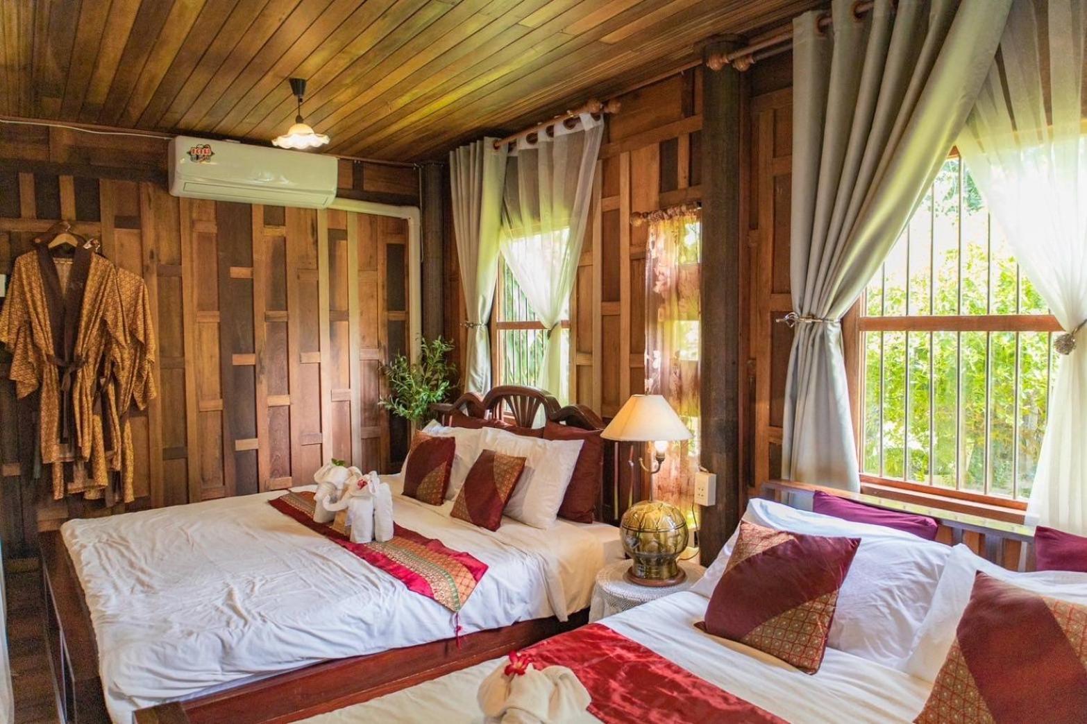 The Antique Riverside Resort Banpong Kültér fotó