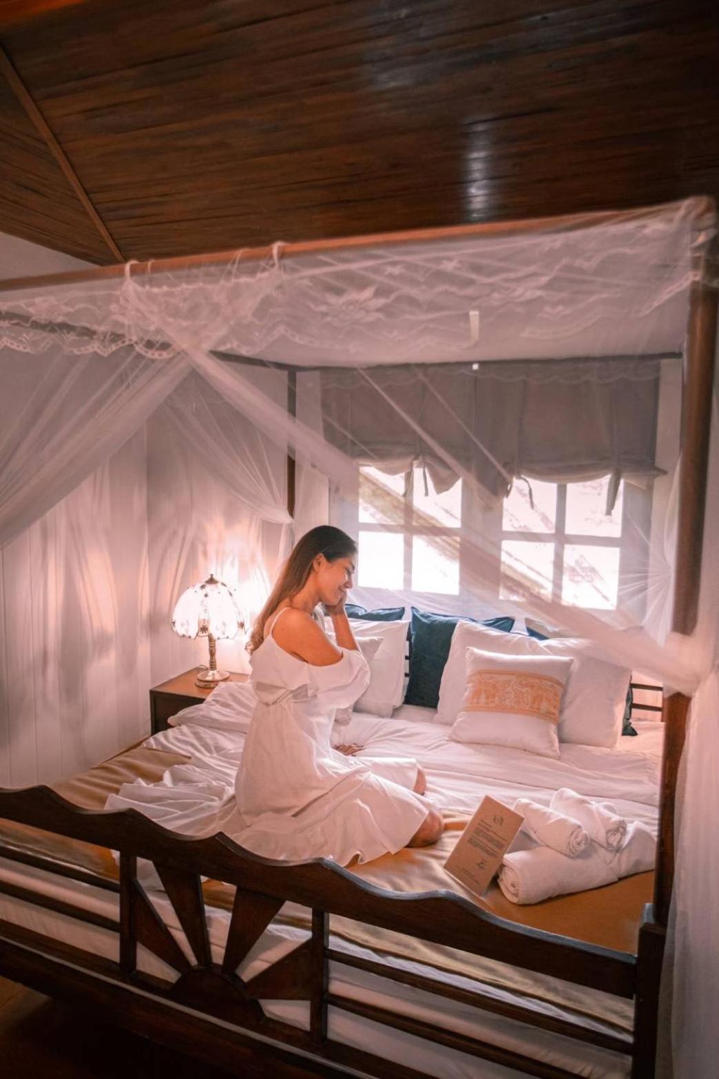 The Antique Riverside Resort Banpong Kültér fotó