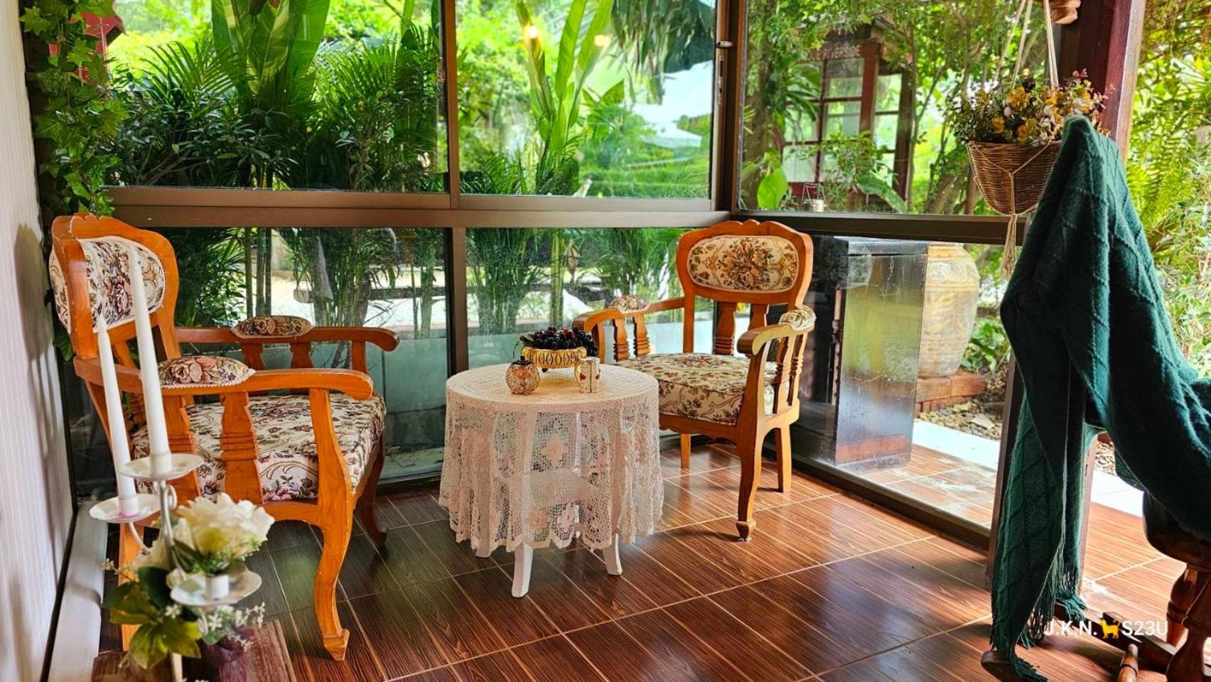 The Antique Riverside Resort Banpong Kültér fotó
