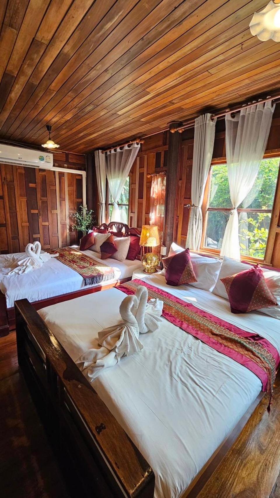 The Antique Riverside Resort Banpong Kültér fotó